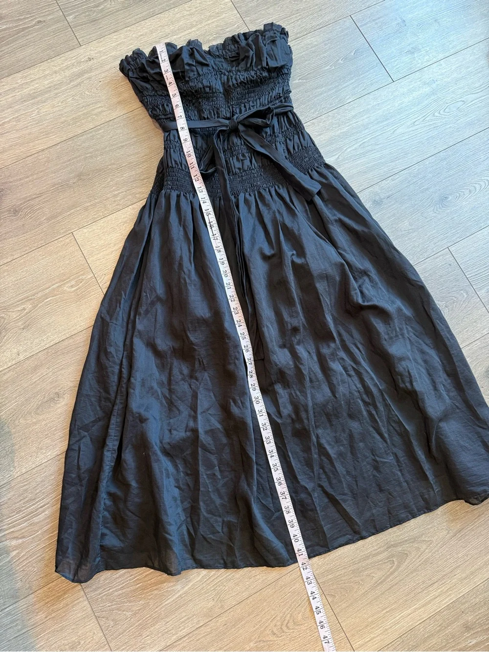 Moon River Smocked Strapless Black Midi Dress - Picture 10 of 15